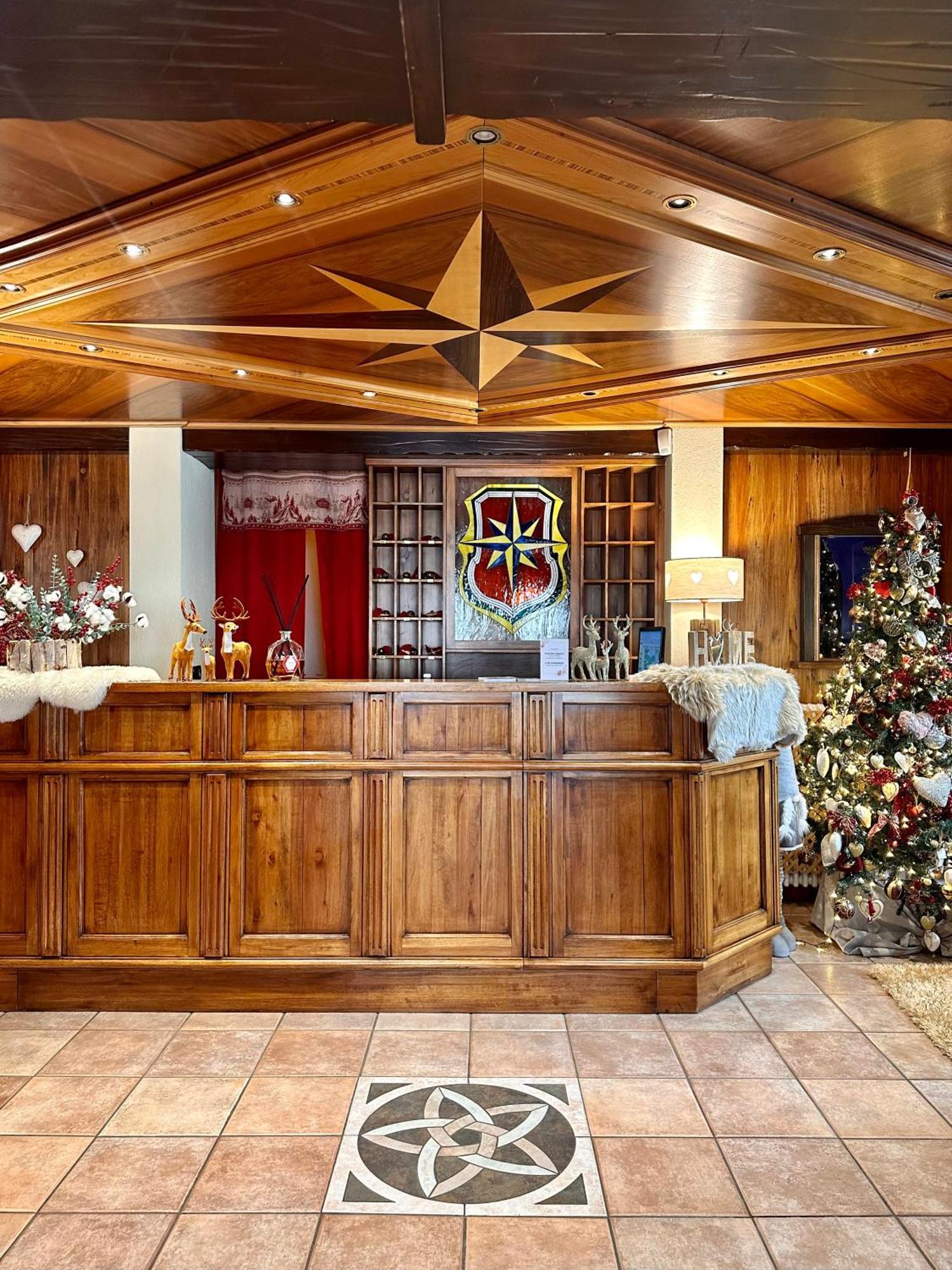 Hotel Stella Del Nord Courmayeur Bagian luar foto