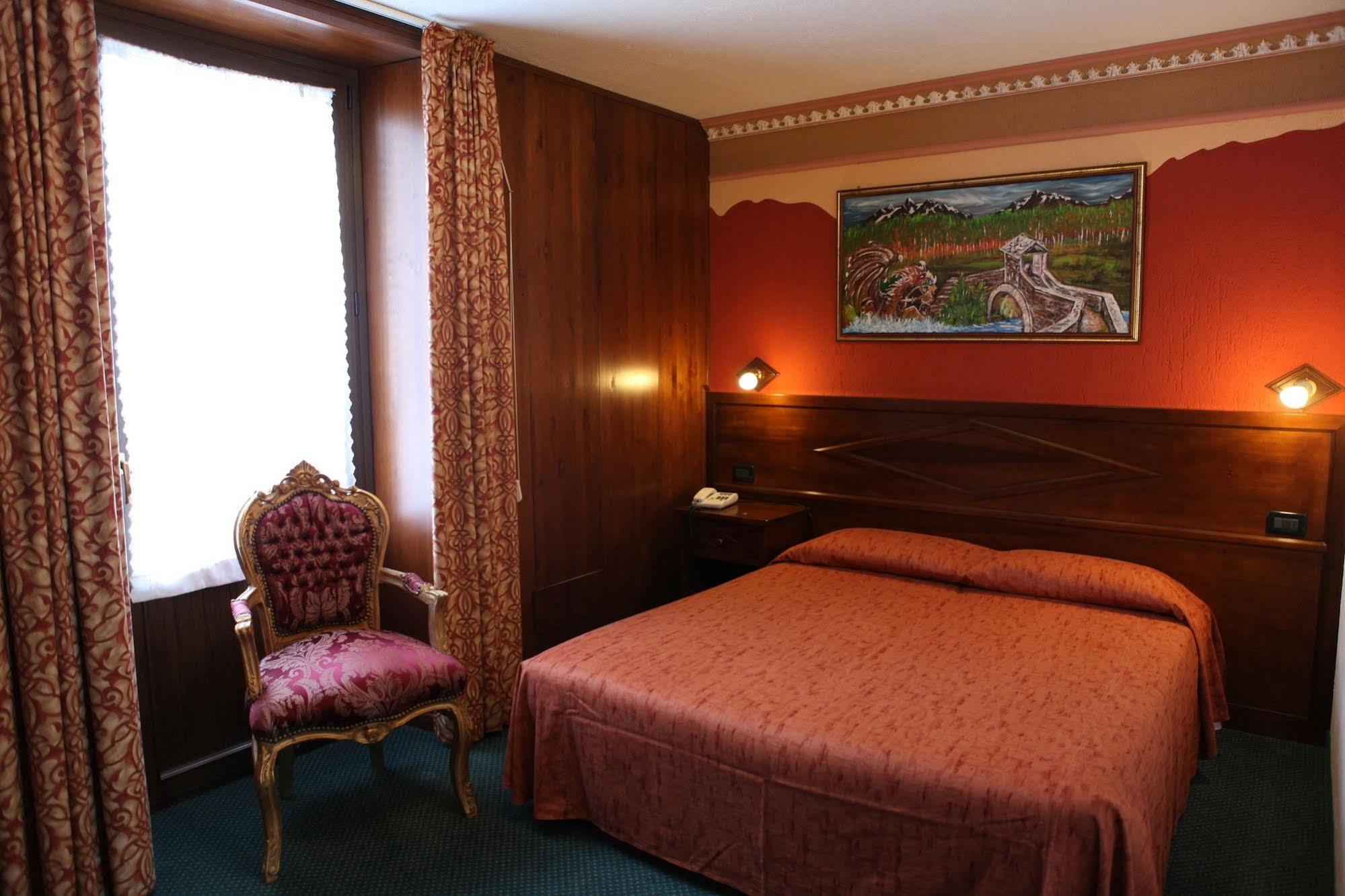 Hotel Stella Del Nord Courmayeur Bagian luar foto