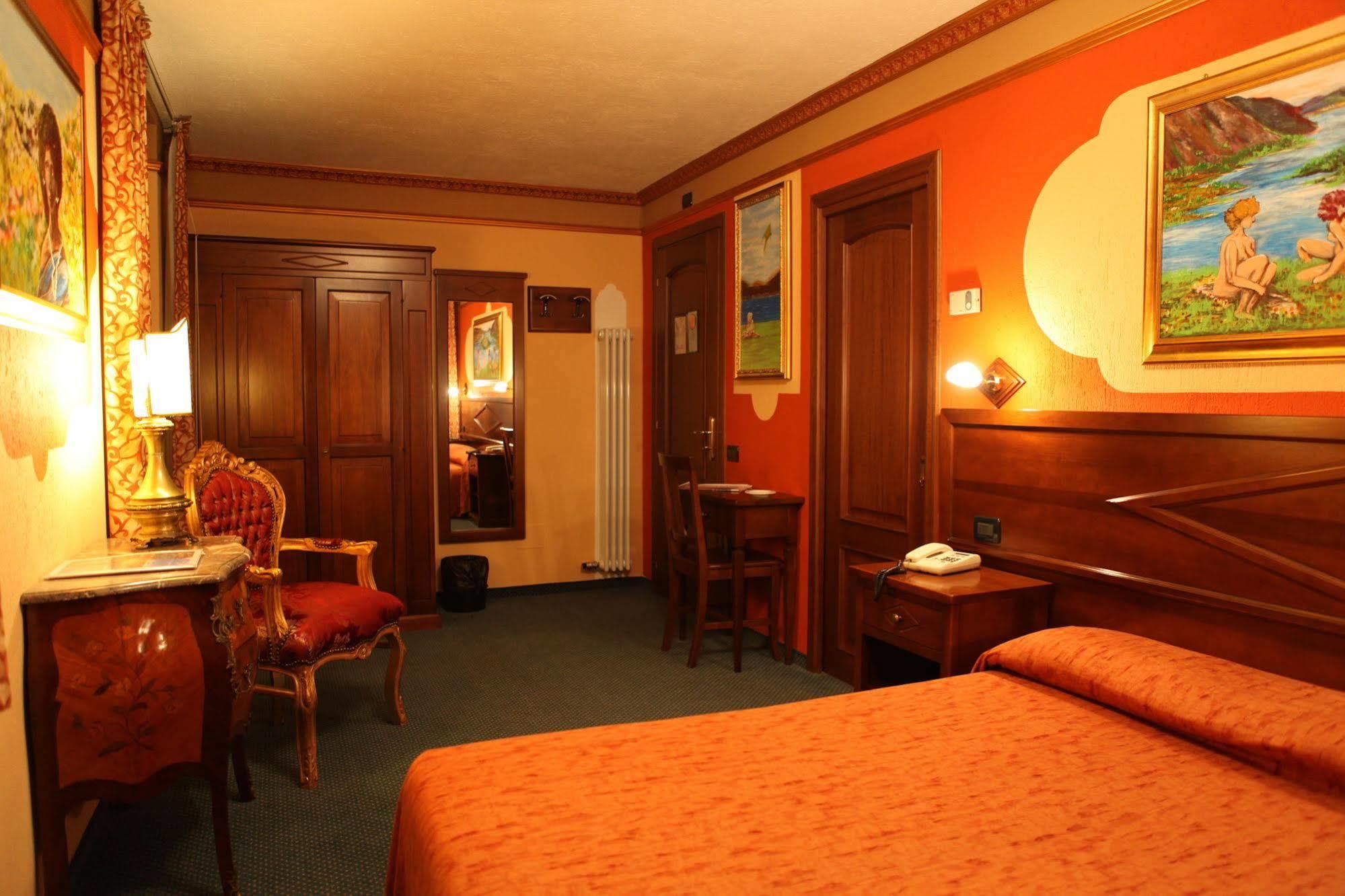 Hotel Stella Del Nord Courmayeur Bagian luar foto