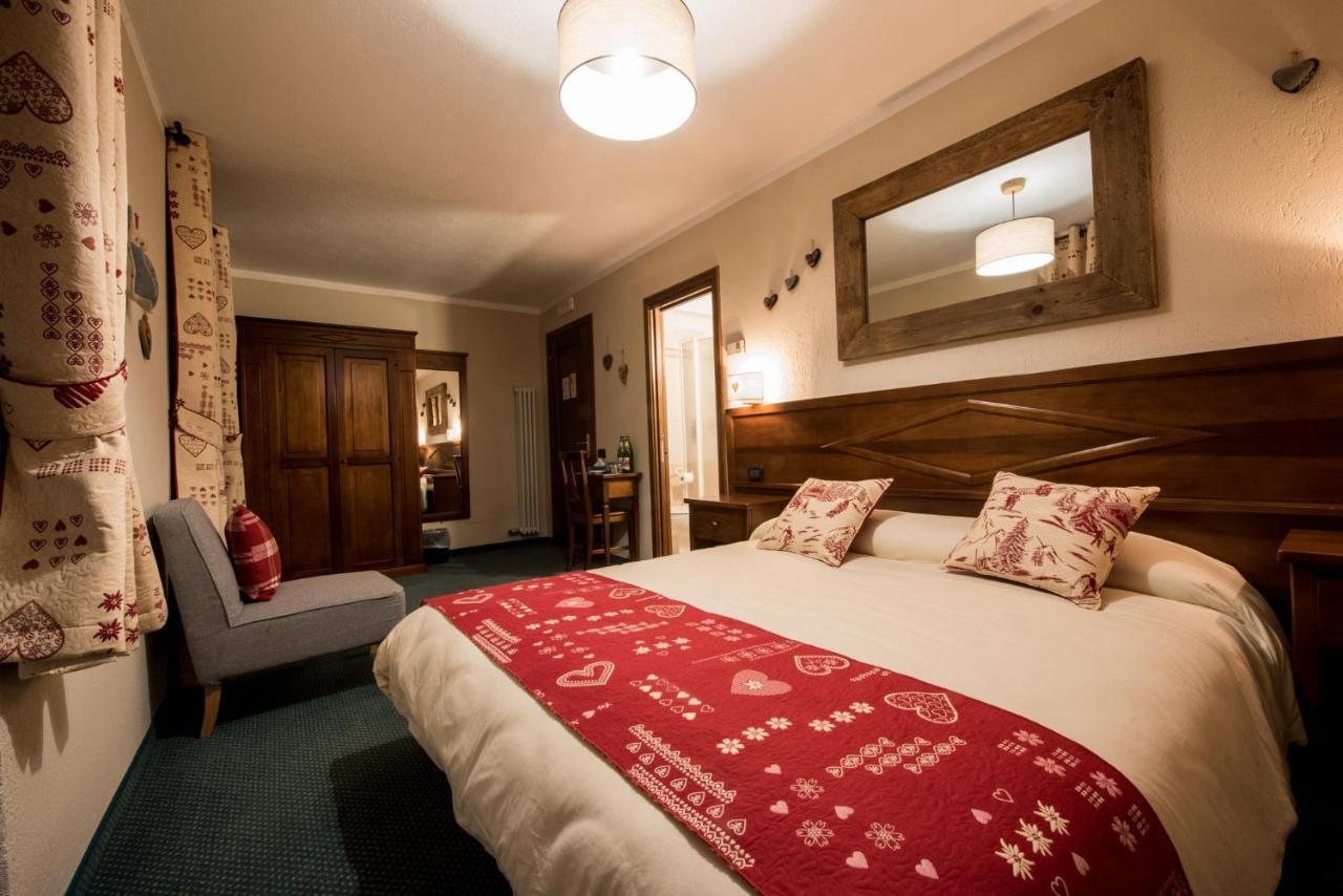 Hotel Stella Del Nord Courmayeur Bagian luar foto