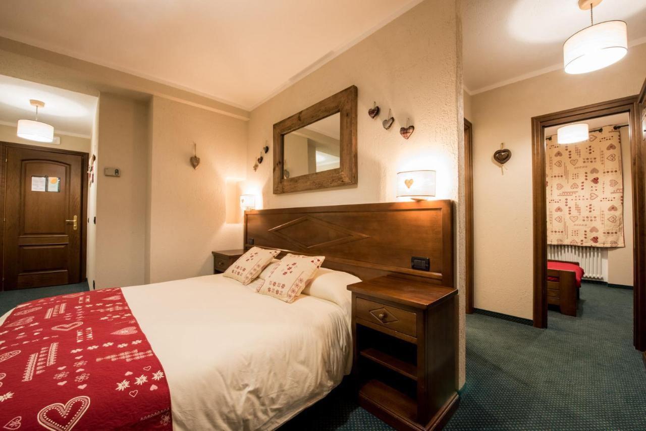 Hotel Stella Del Nord Courmayeur Bagian luar foto
